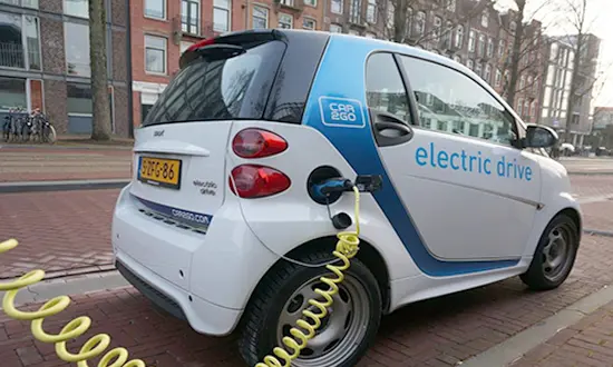 la France veut tripler se ventes de voitures electriques