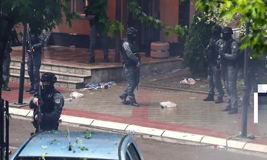 policier tue au Kosovo